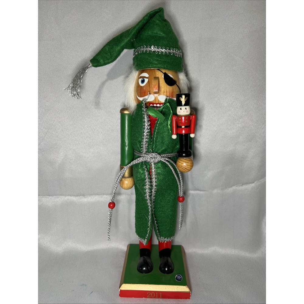 Nutcracker‎ Wooden Target Pirate drosselmeyer
